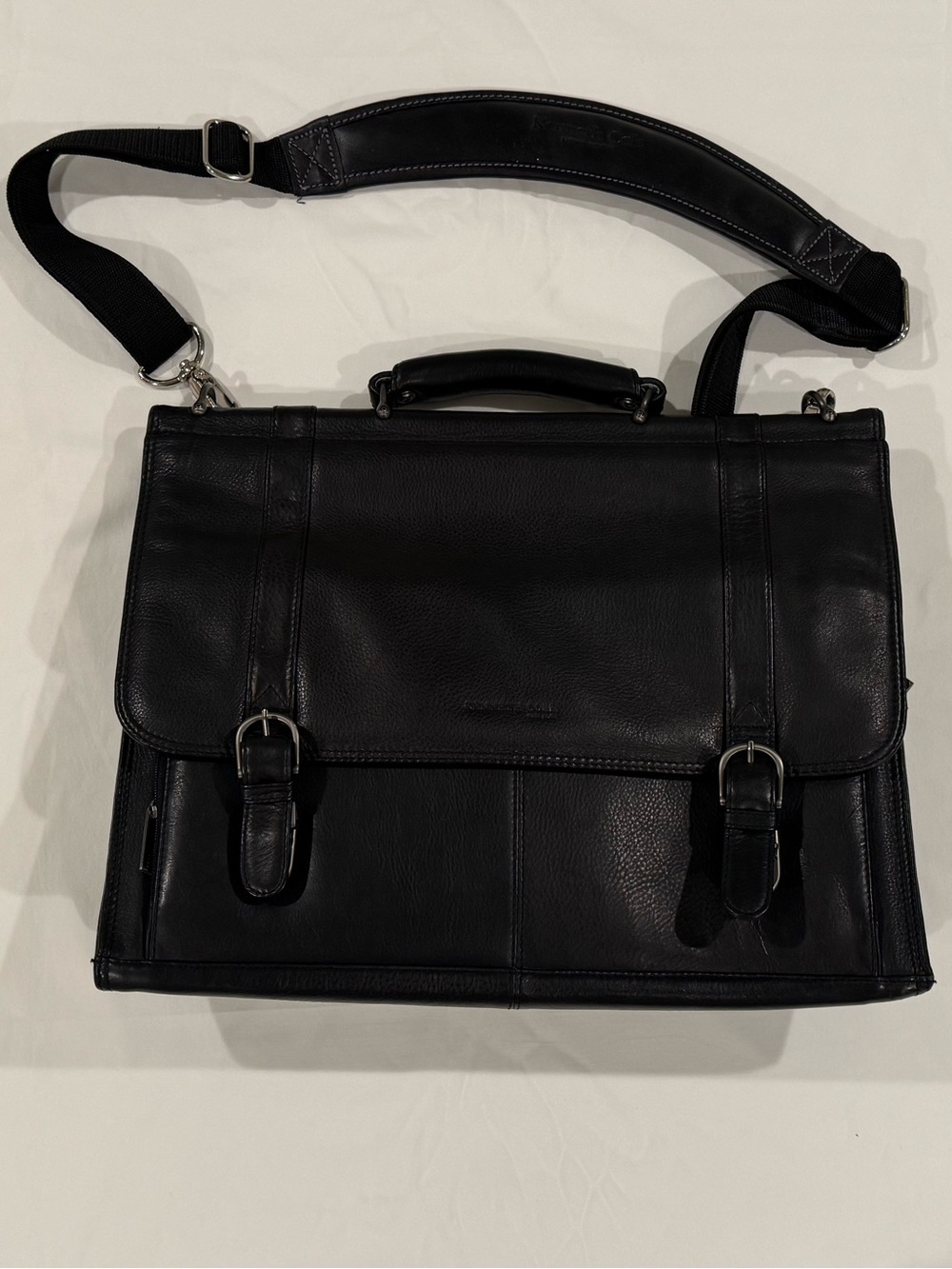 Kenneth Cole New York Black Leather Messenger Bag Briefcase Portfolio NWOT